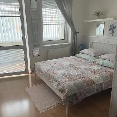 Terrace S 1 Spálńou Sofia-parking&wifi Apartamento Bratislava